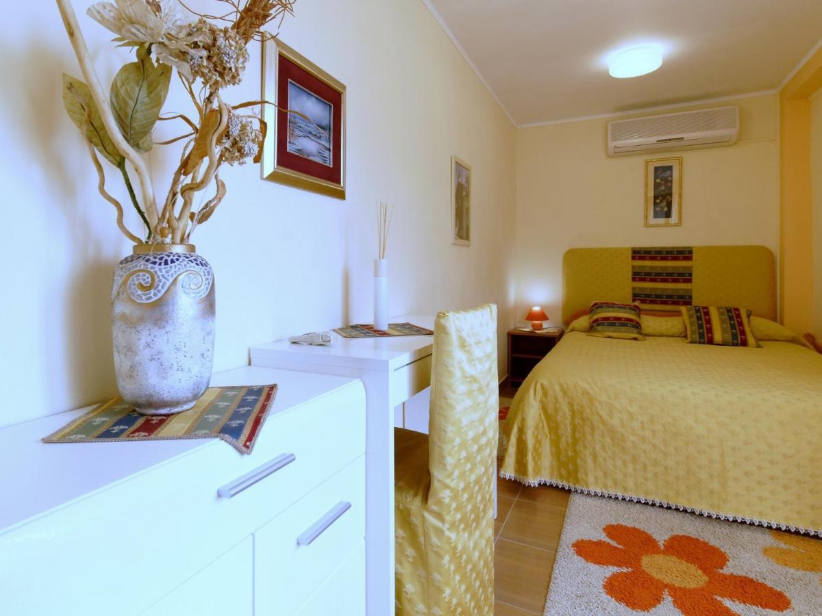 Holiday Home Nevena By Rent Istria Buje Exterior photo