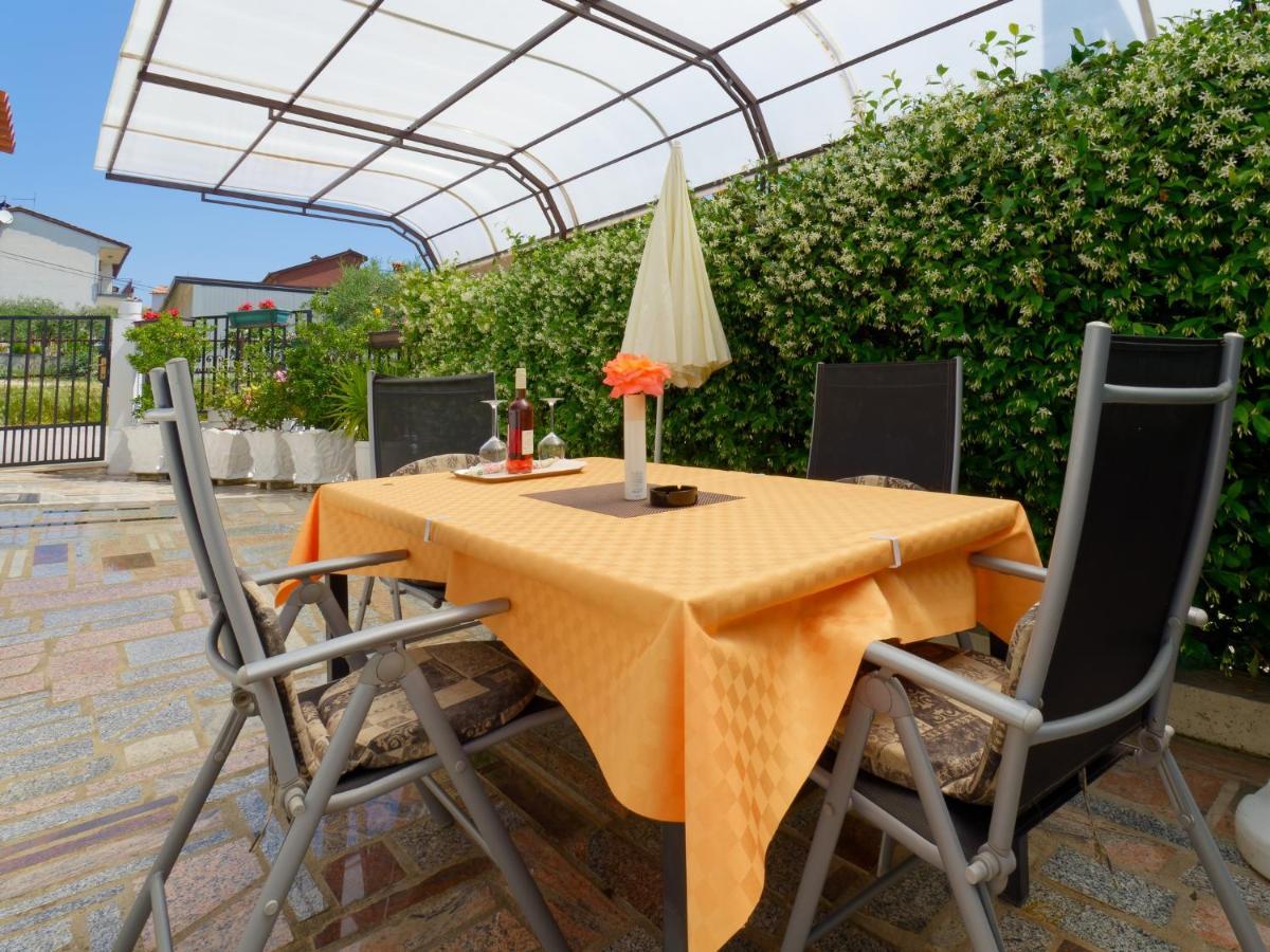 Holiday Home Nevena By Rent Istria Buje Exterior photo